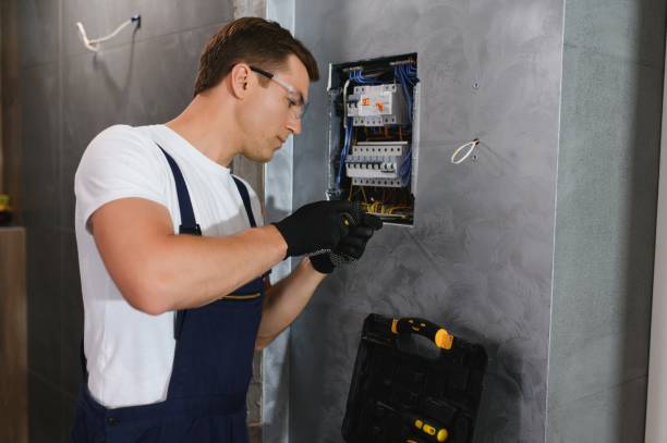 Best Affordable Emergency Electrician  in Oak Grove, VA